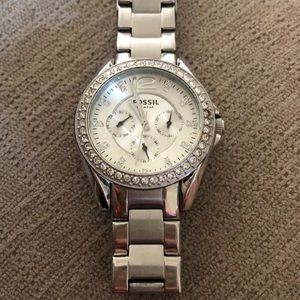 Used fossil watch, needs battery